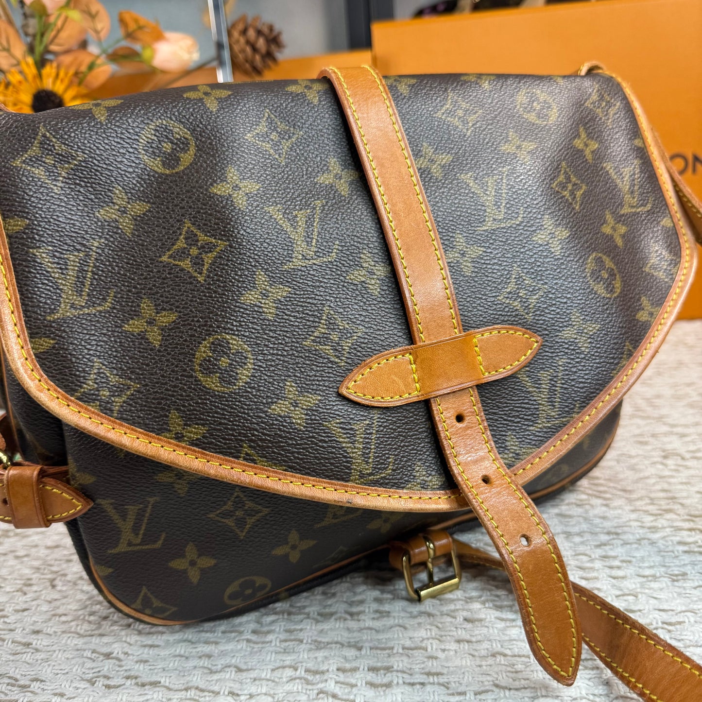 LOUIS VUITTON SAUMUR 30 in Monogram