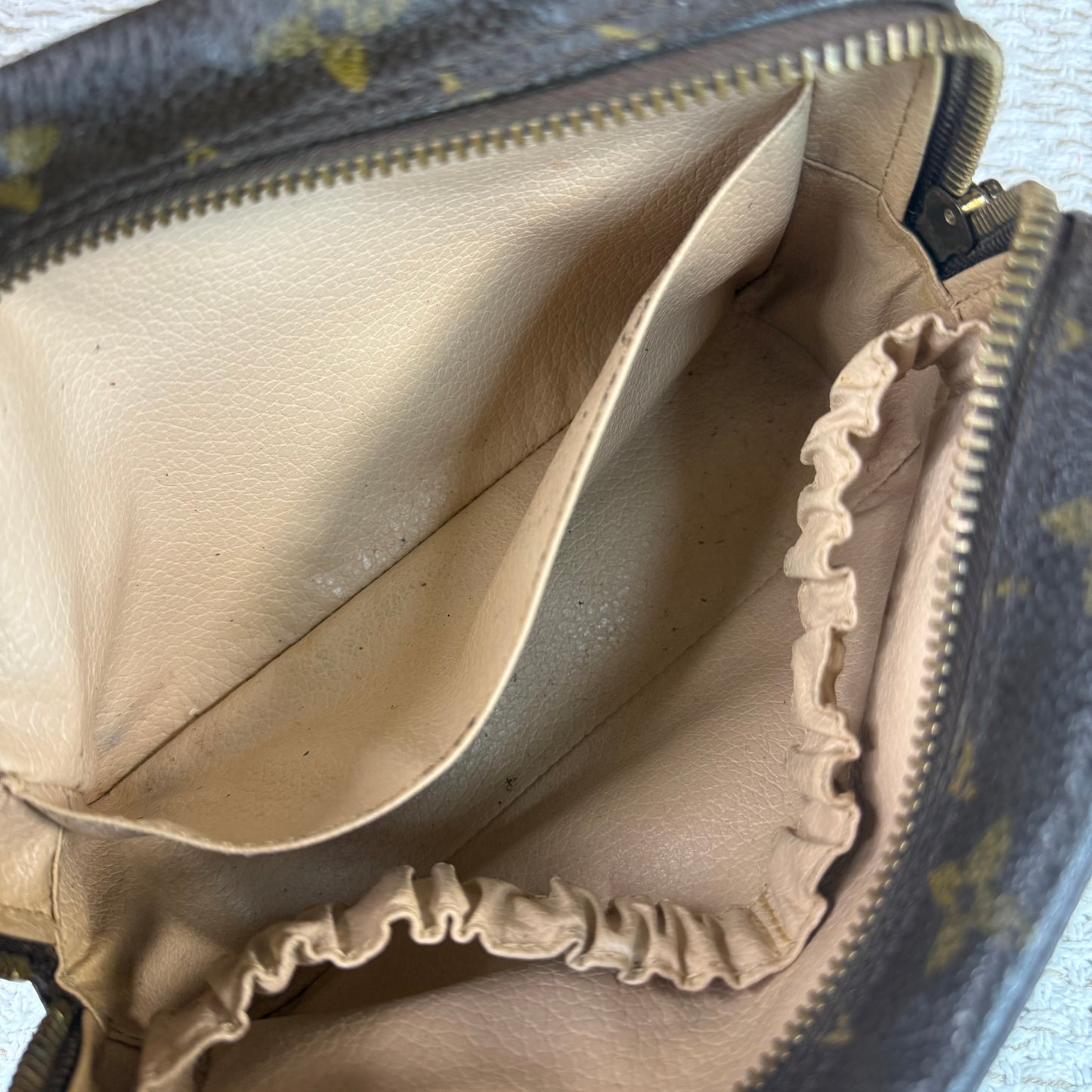LOUIS VUITTON TROUSSE 18 MAKE UP POUCH