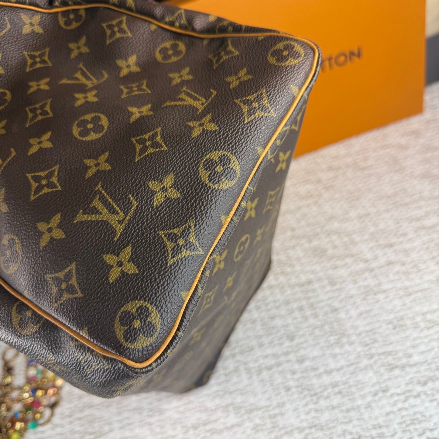 LOUIS VUITTON SPEEDY 40 in Monogram
