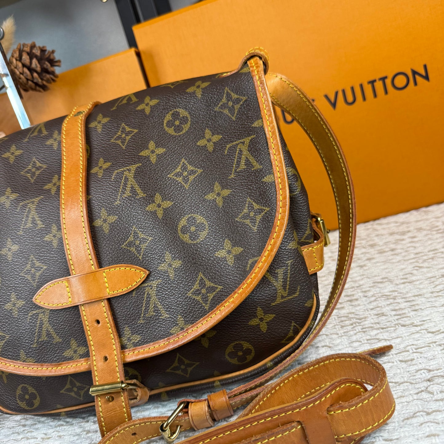 LOUIS VUITTON SAUMUR 30 in Monogram