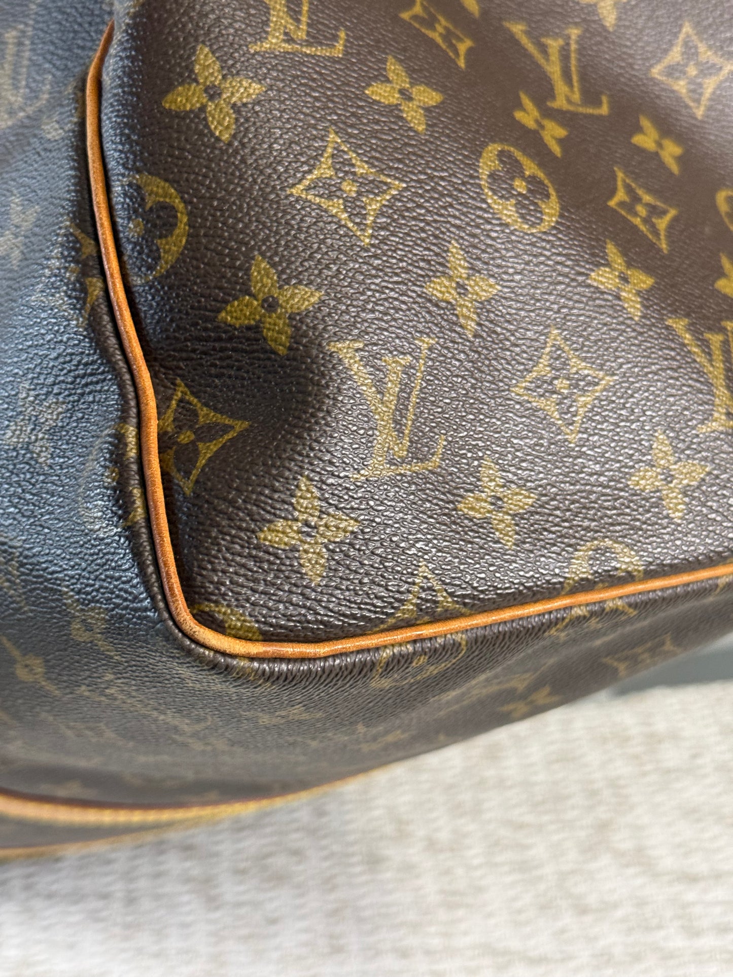 LOUIS VUITTON KEEPALL 55 in Monogram