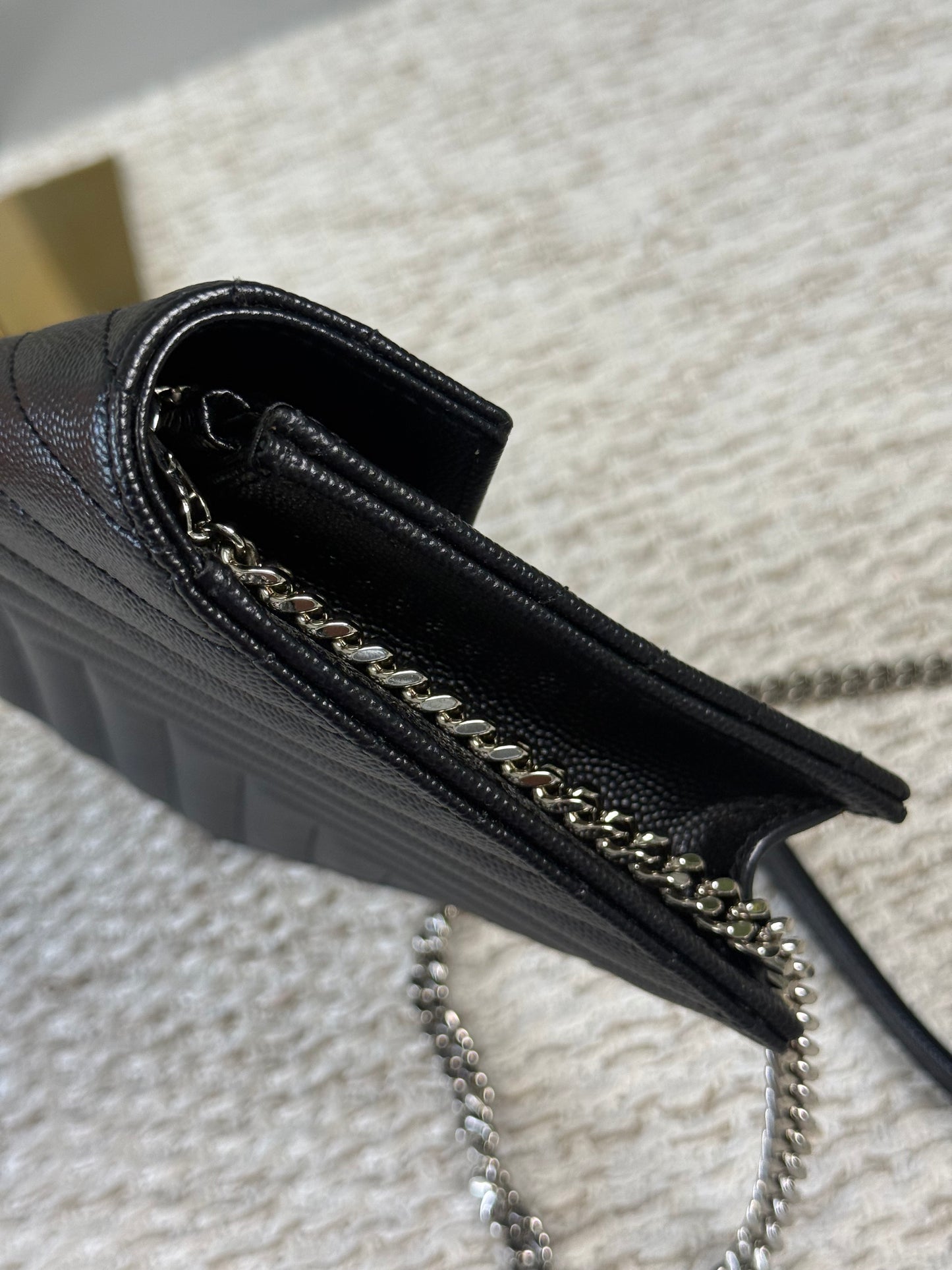 SAINT LAURENT CASSANDRE ENVELOPE WALLET ON CHAIN SILVER-TONED HARDWARE