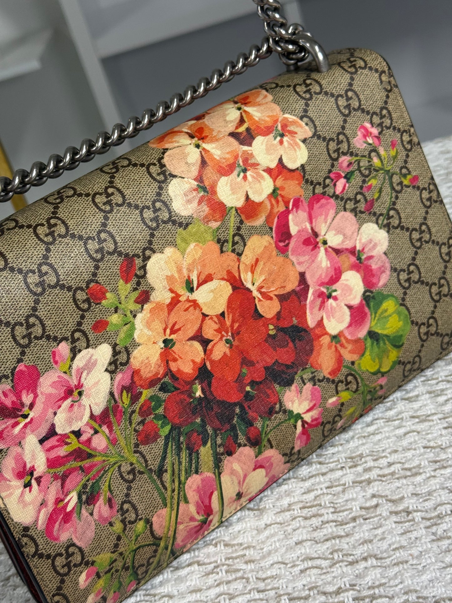 GUCCI BEIGE/PINK GG SUPREME BLOOMS COATED CANVAS SMALL DIONYSUS SHOULDER BAG