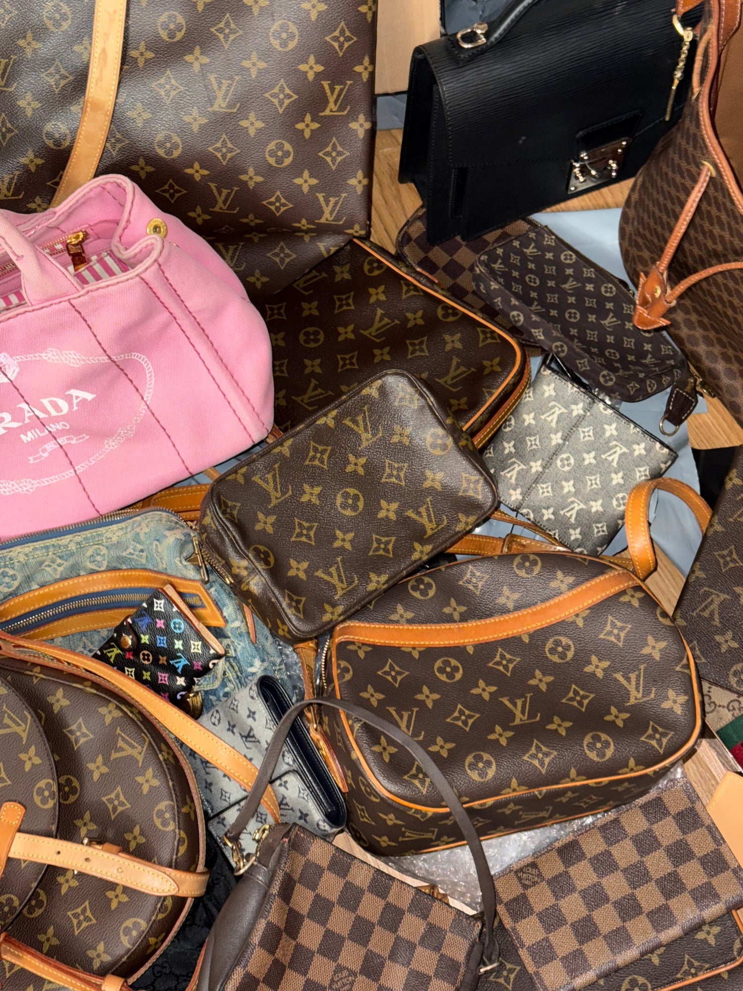Shoulder Bags