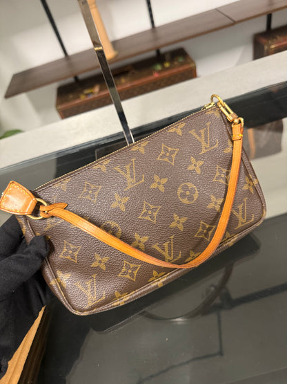 Louis Vuitton Pochette Accessoires Monogram Canvas M51980
