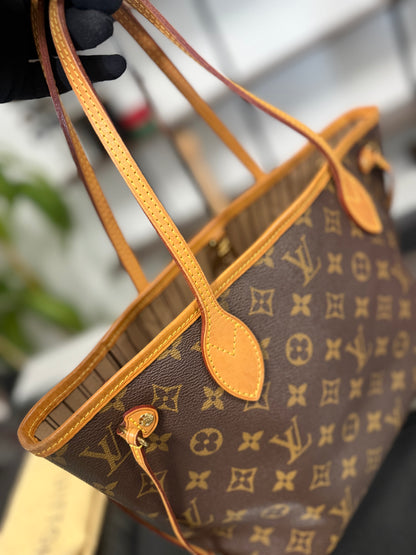 LOUIS VUITTON Monogram Neverfull PM in Monogram