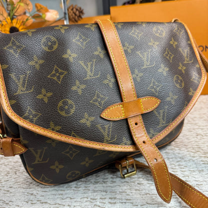 SAUMUR 30 in Monogram