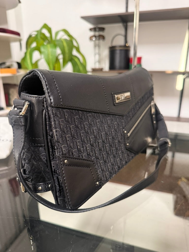 Christian Dior Street Chic Trotter Shoulder Bag in Black