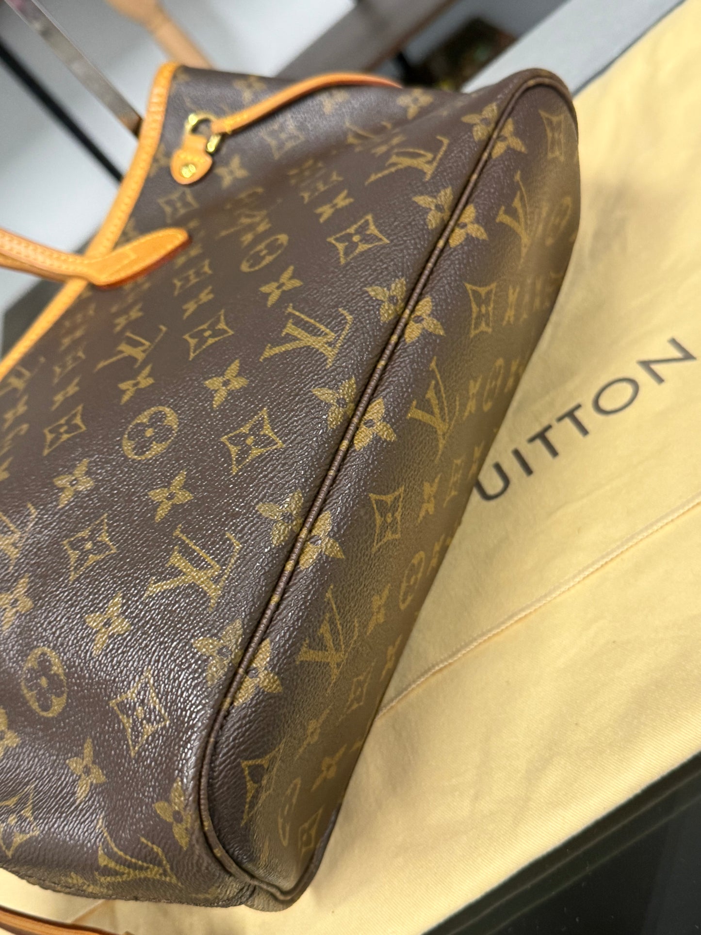 Louis Vuitton Neverfull PM Monogram Canvas Tote Bag M40155