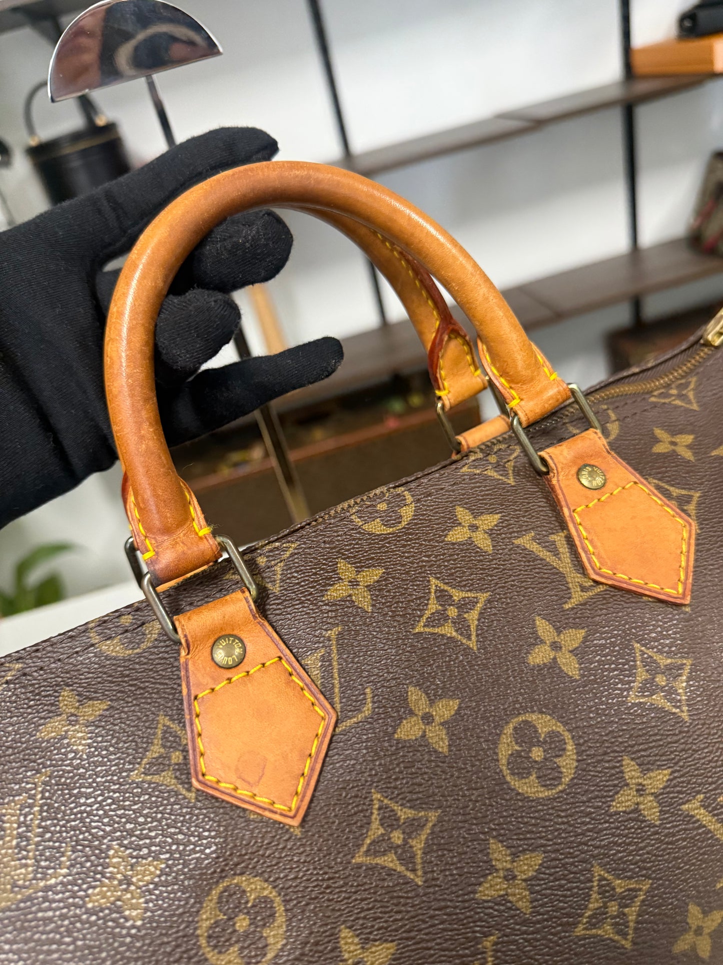 LOUIS VUITTON SPEEDY 35 IN MONOGRAM