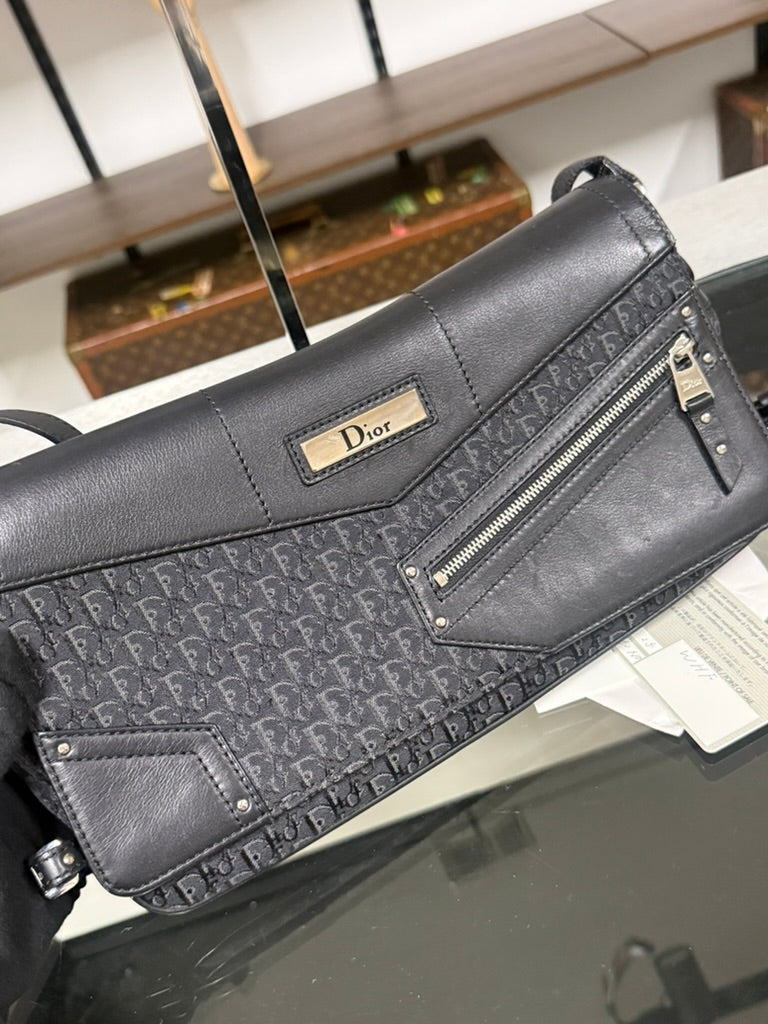Christian Dior Street Chic Trotter Shoulder Bag in Black