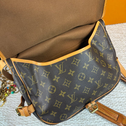 SAUMUR 30 in Monogram