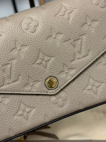 Louis Vuitton Pochette Félicie Monogram Empreinte Tourterelle Empreinte