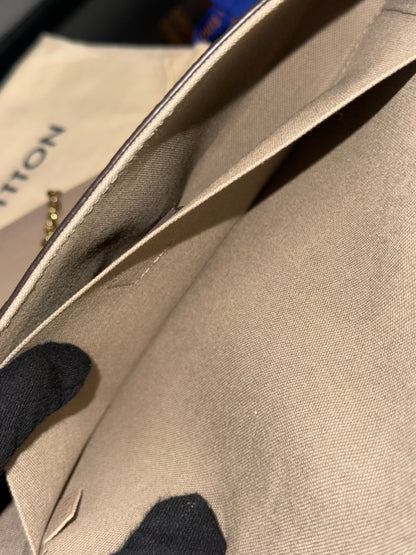 Louis Vuitton Pochette Félicie Monogram Empreinte Tourterelle Empreinte