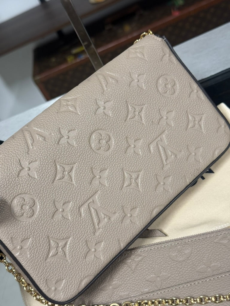 Louis Vuitton Pochette Félicie Monogram Empreinte Tourterelle Empreinte