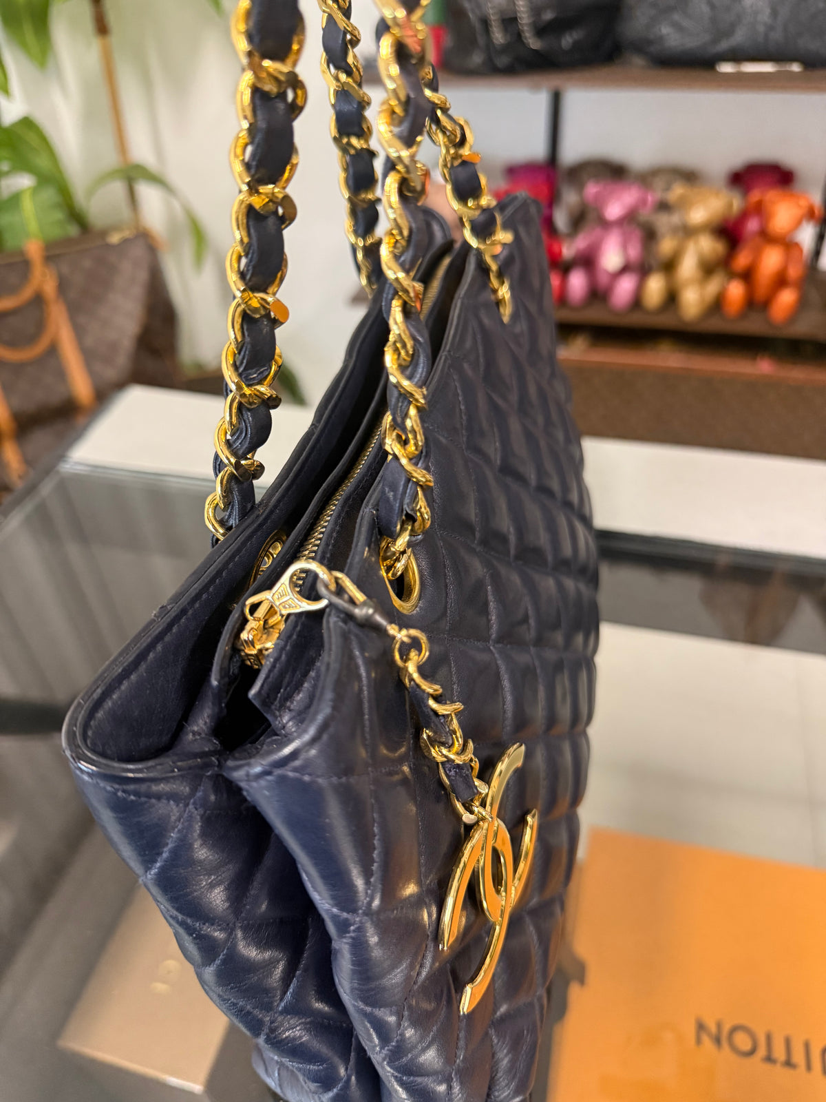 Chanel Navy Blue Quilted Lambskin Leather Zip Shoulder Bag circa 1989–1991