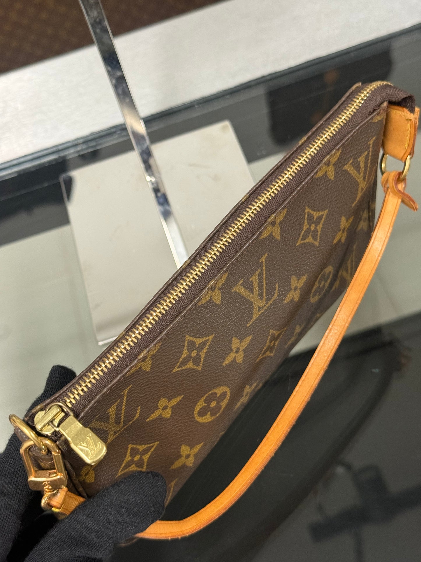 Louis Vuitton Pochette Accessoires Monogram Canvas M51980