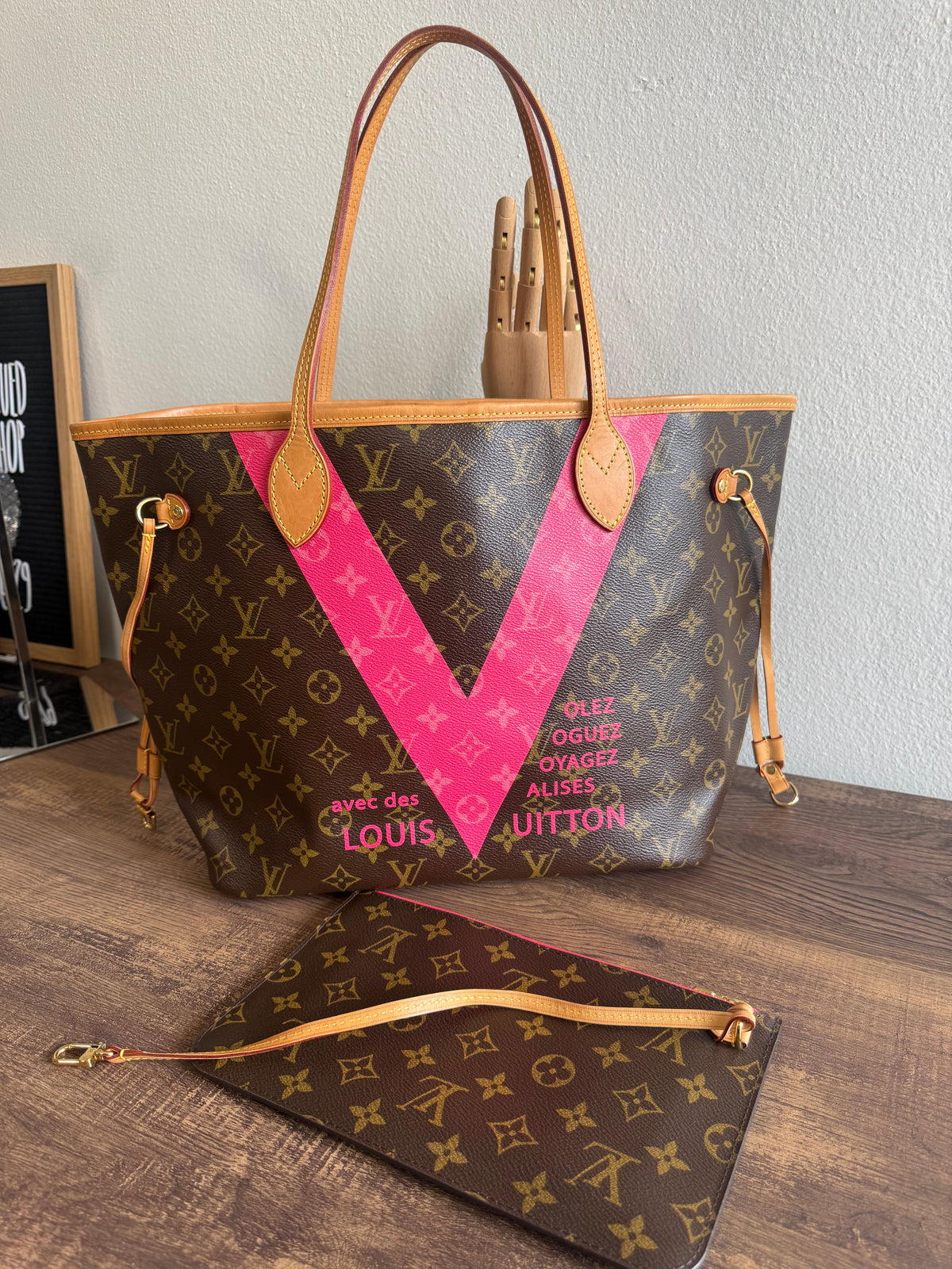 LOUIS VUITTON LIMITED EDITION NEVERFULL MM GRENADE V IN MONOGRAM PINK