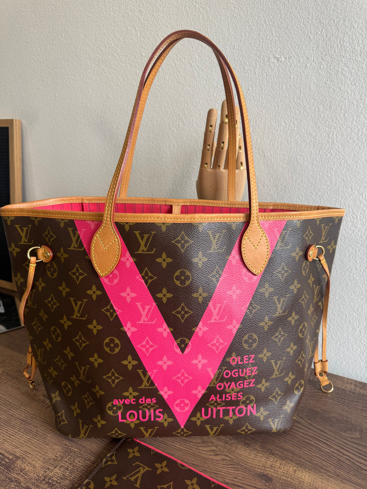 LOUIS VUITTON LIMITED EDITION NEVERFULL MM GRENADE V IN MONOGRAM PINK