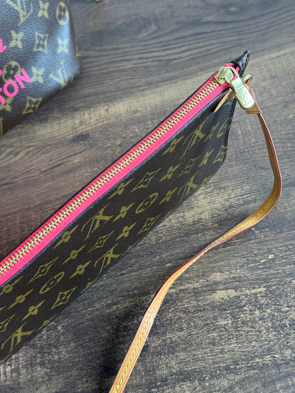 LOUIS VUITTON LIMITED EDITION NEVERFULL MM GRENADE V IN MONOGRAM PINK