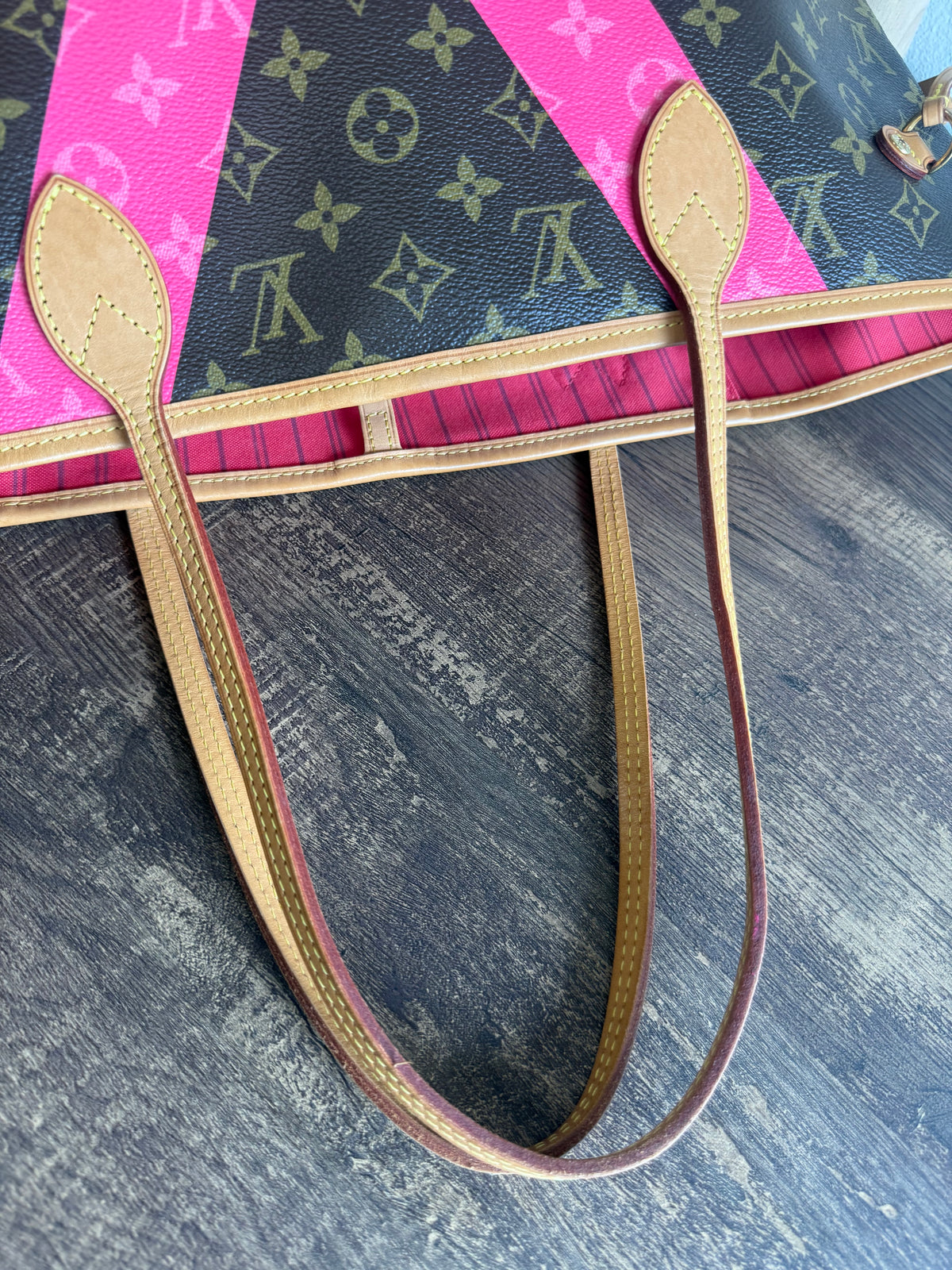 LOUIS VUITTON LIMITED EDITION NEVERFULL MM GRENADE V IN MONOGRAM PINK
