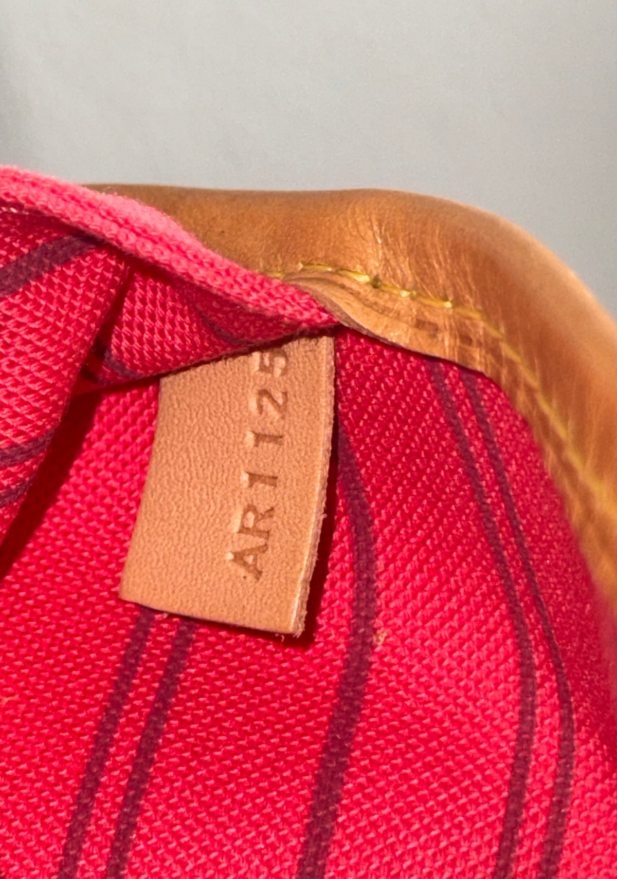 LOUIS VUITTON LIMITED EDITION NEVERFULL MM GRENADE V IN MONOGRAM PINK