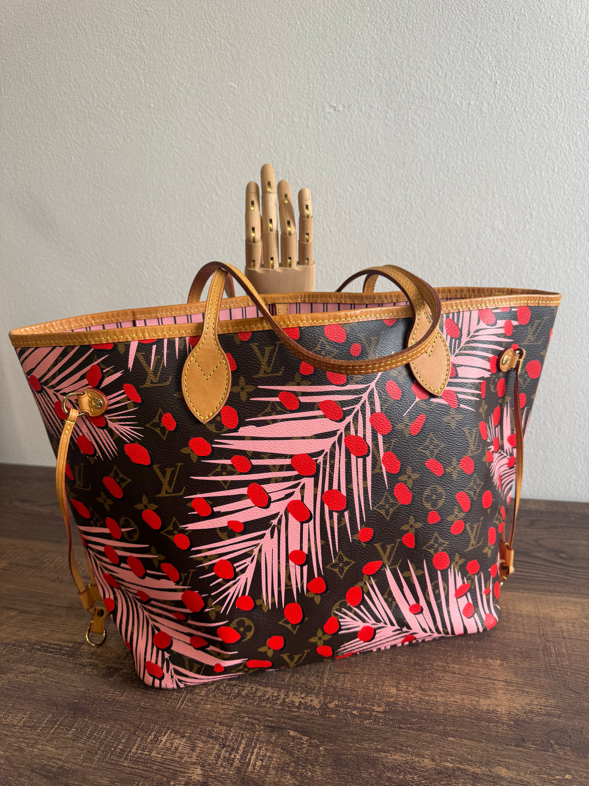 LOUIS VUITTON LIMITED EDITION NEVERFULL MM JUNGLE DOTS MONOGRAM SUGAR PINK POPPY