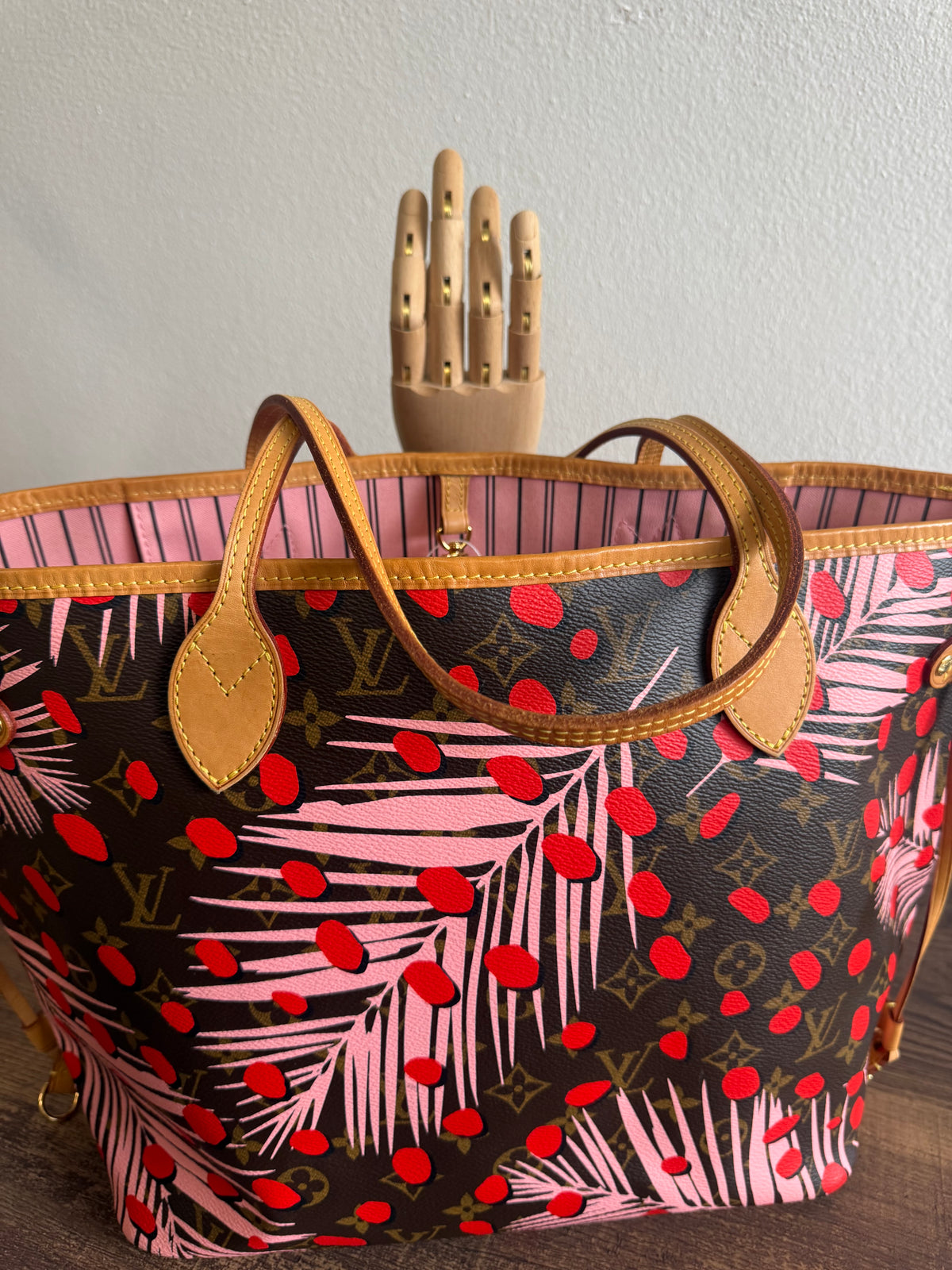 LOUIS VUITTON LIMITED EDITION NEVERFULL MM JUNGLE DOTS MONOGRAM SUGAR PINK POPPY