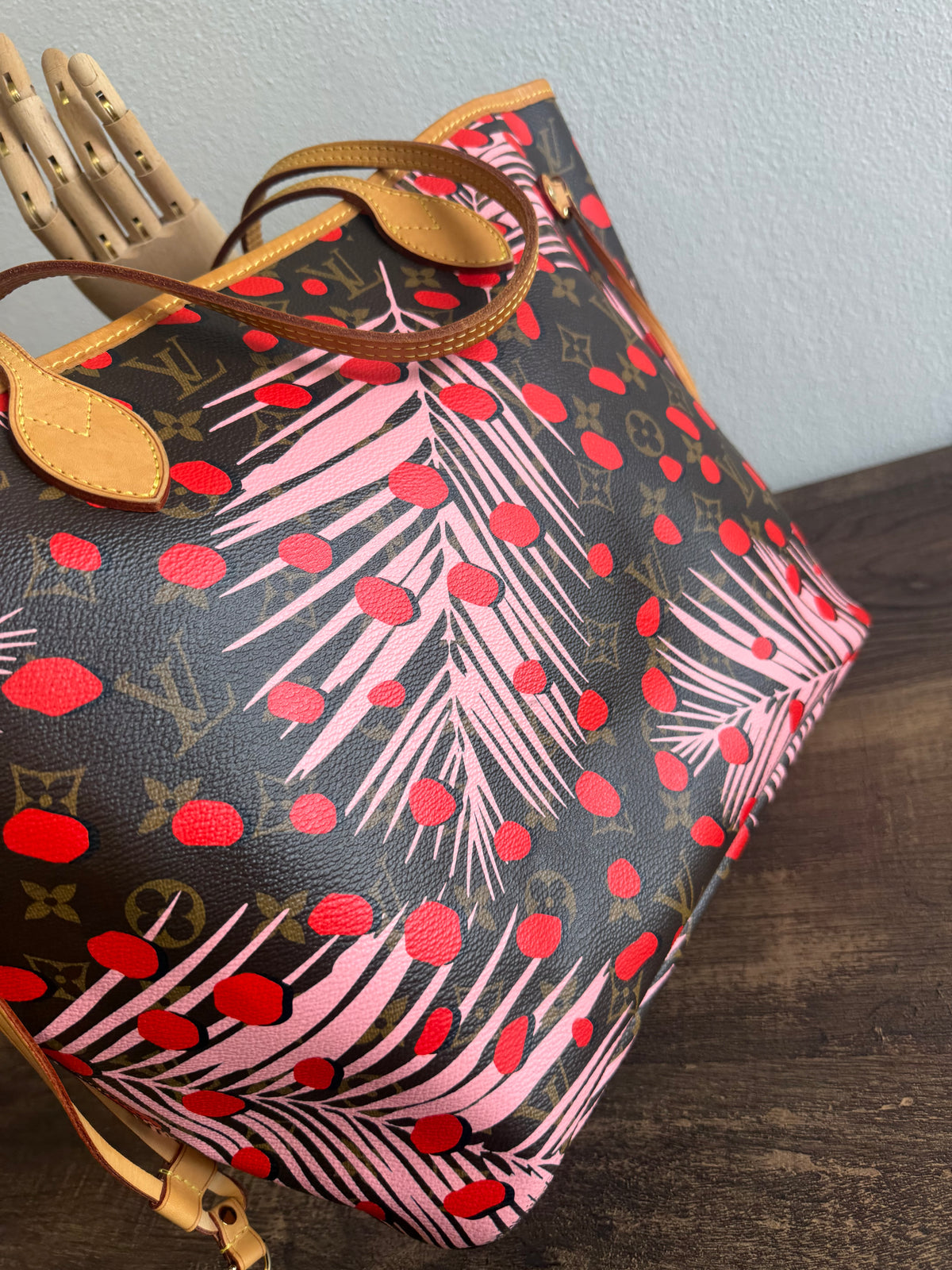 LOUIS VUITTON LIMITED EDITION NEVERFULL MM JUNGLE DOTS MONOGRAM SUGAR PINK POPPY