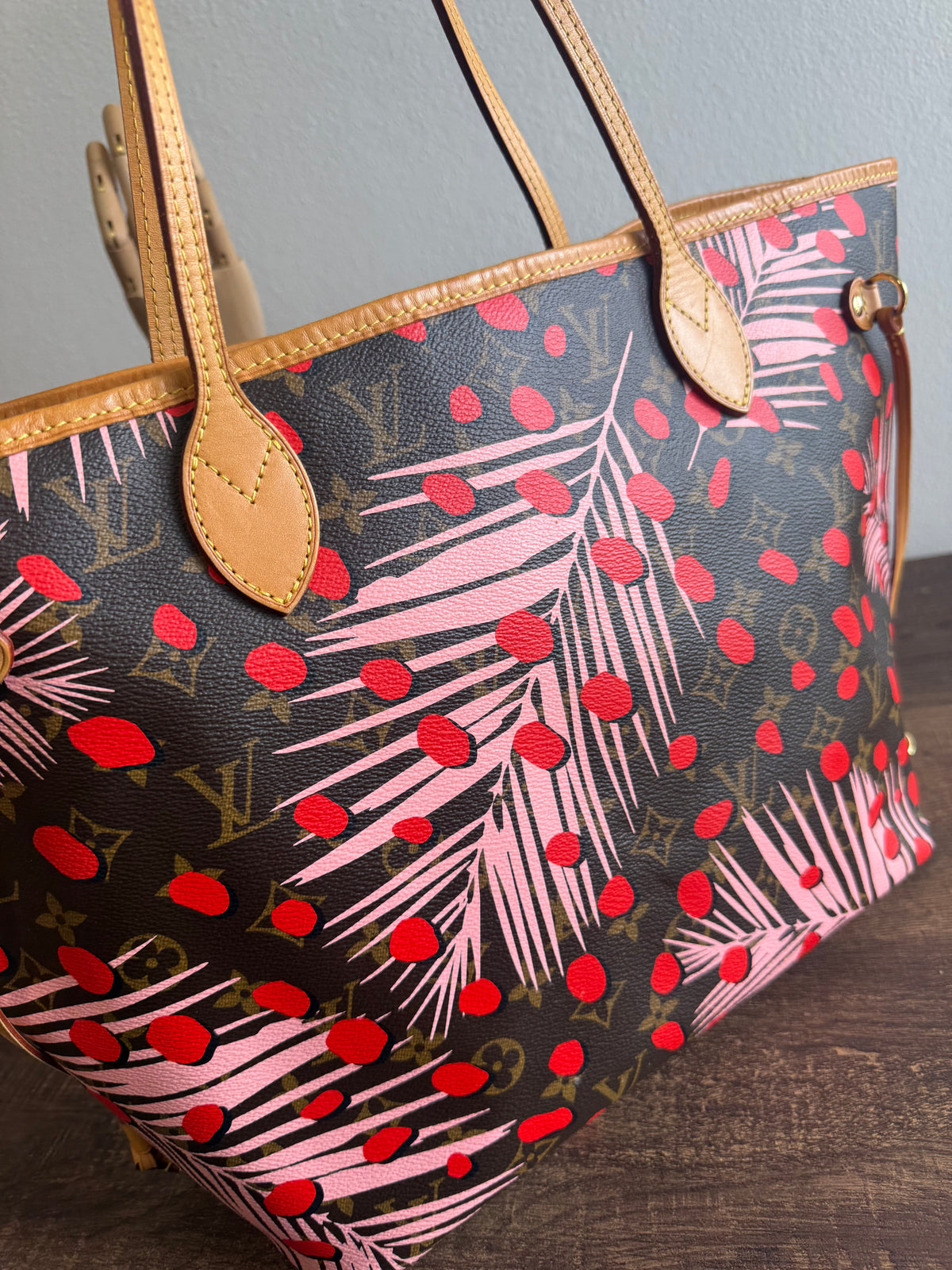LOUIS VUITTON LIMITED EDITION NEVERFULL MM JUNGLE DOTS MONOGRAM SUGAR PINK POPPY
