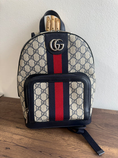 GUCCI GG SUPREME SMALL BACKPACK NAYV BLUE