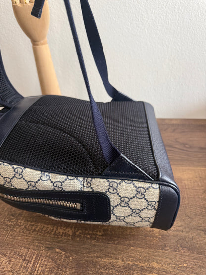 GUCCI GG SUPREME SMALL BACKPACK NAYV BLUE