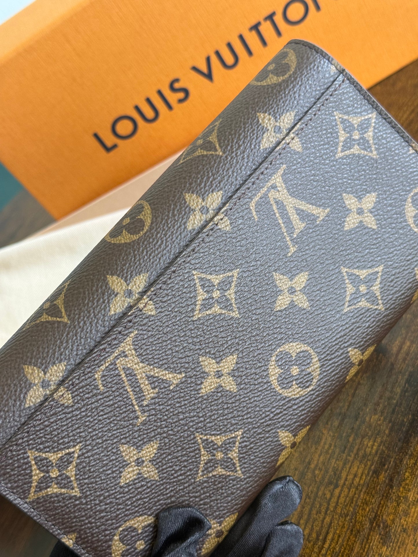 SARAH WALLET
