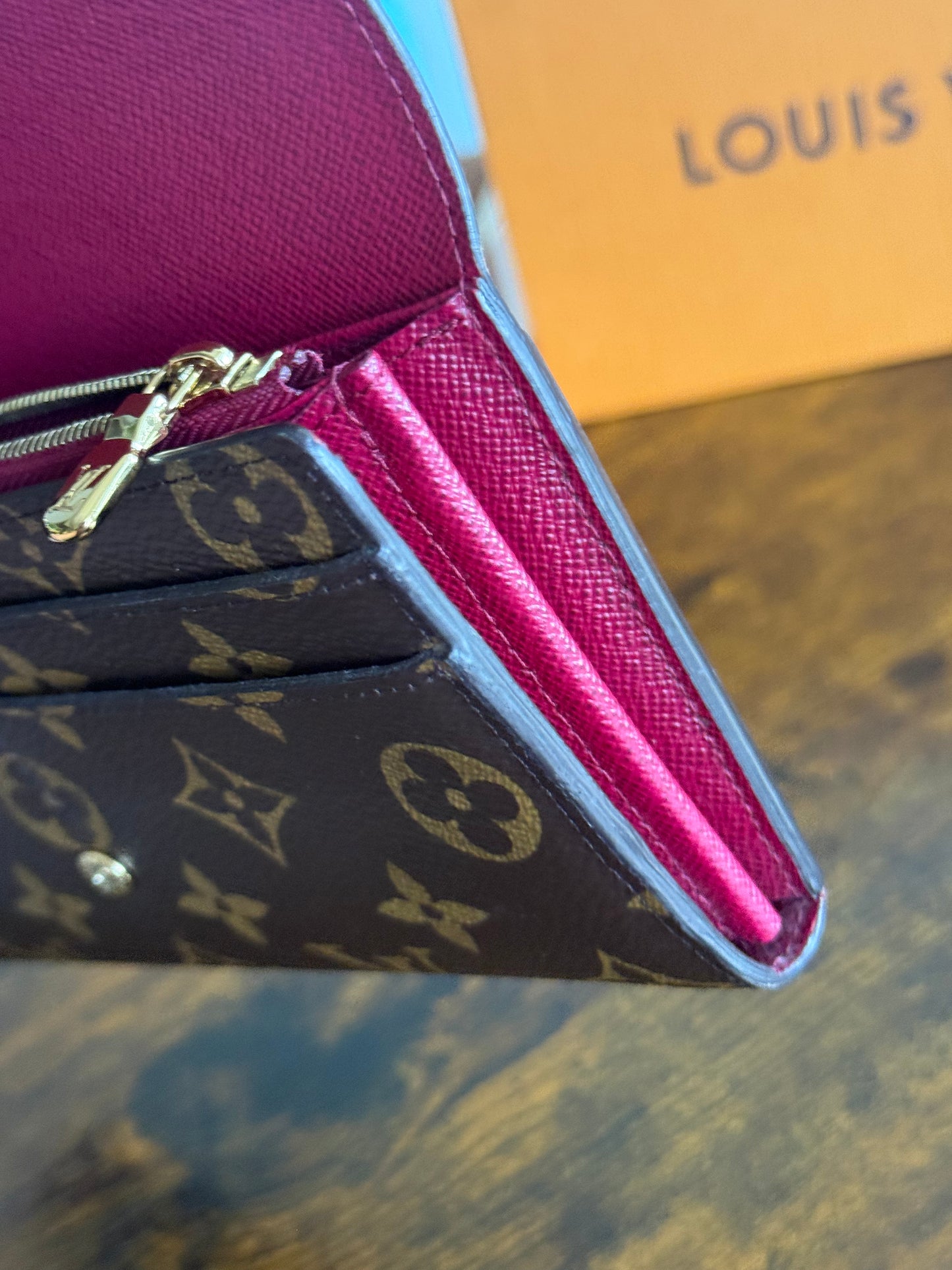 SARAH WALLET