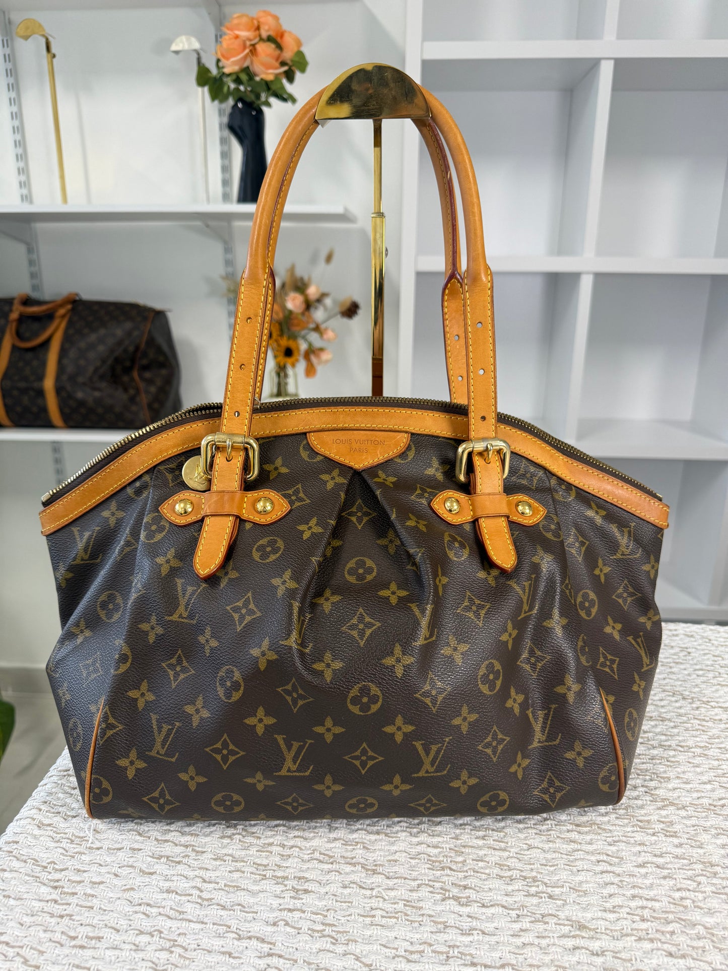 LOUIS VUITTON CANVAS TIVOLI GM BAG in Monogram