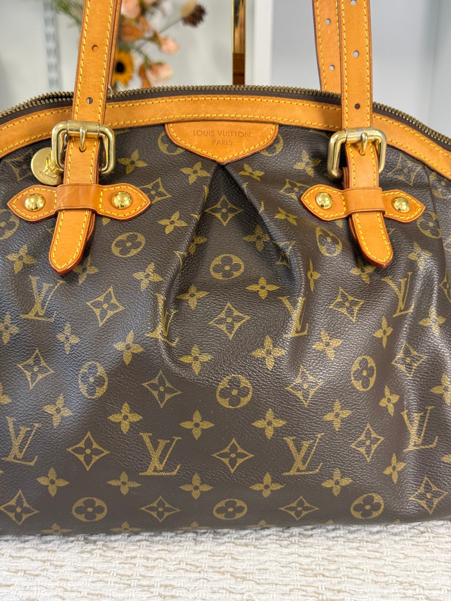 LOUIS VUITTON CANVAS TIVOLI GM BAG in Monogram