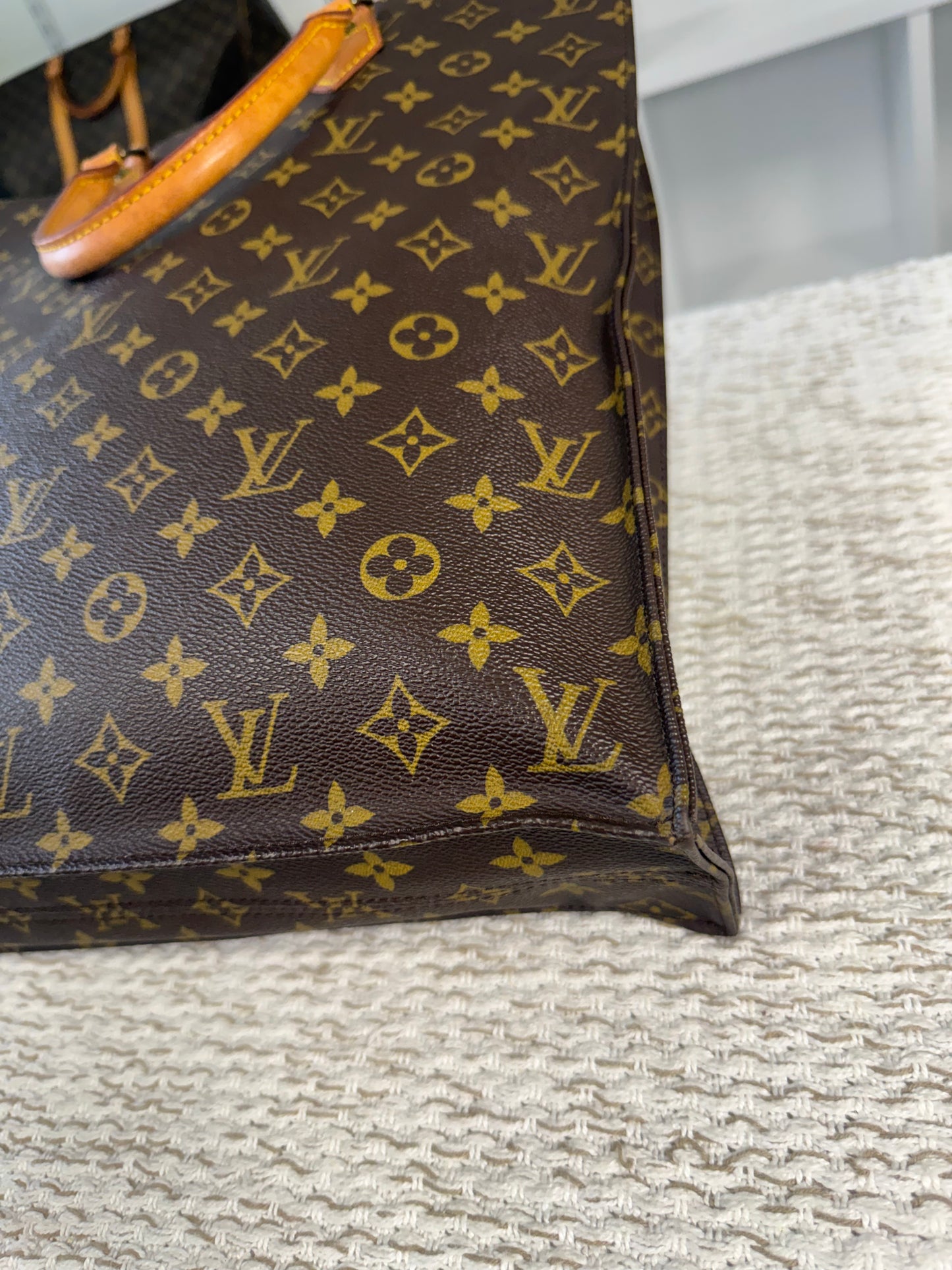 LOUIS VUITTON SAC PLAT CANVAS TOTE BAG in Monogram