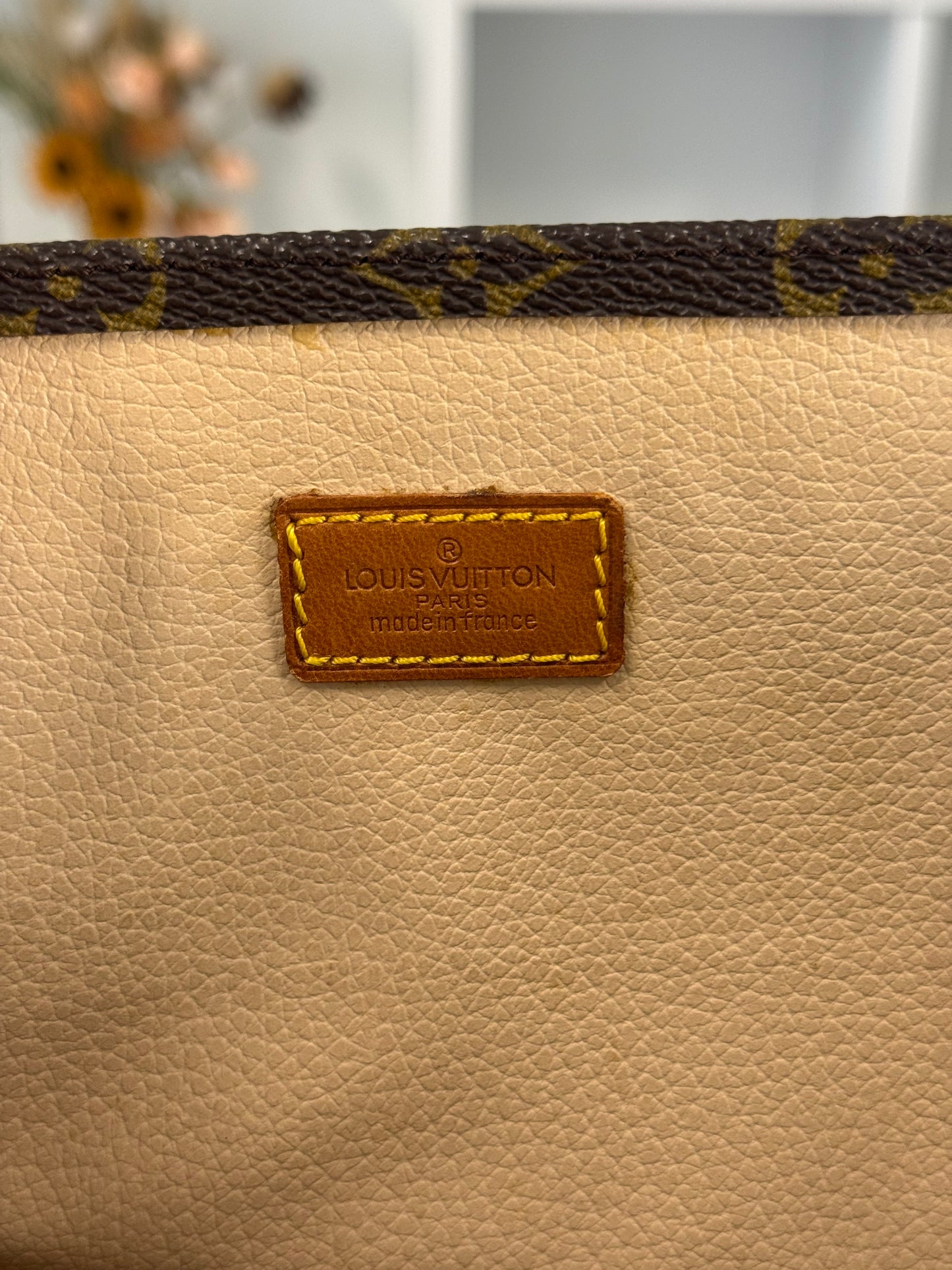 LOUIS VUITTON SAC PLAT CANVAS TOTE BAG in Monogram