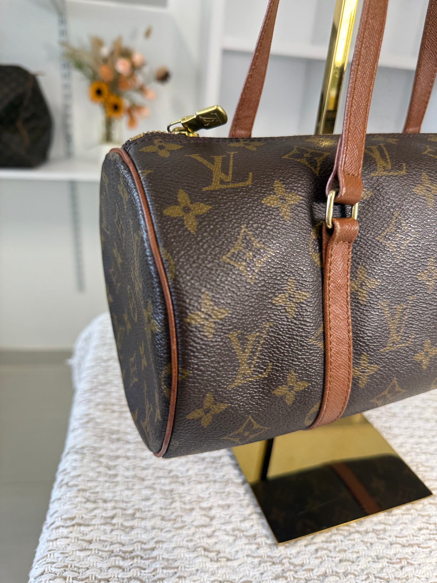 LOUIS VUITTON PAPILLON 26 TOP HANDLE BAG in Monogram