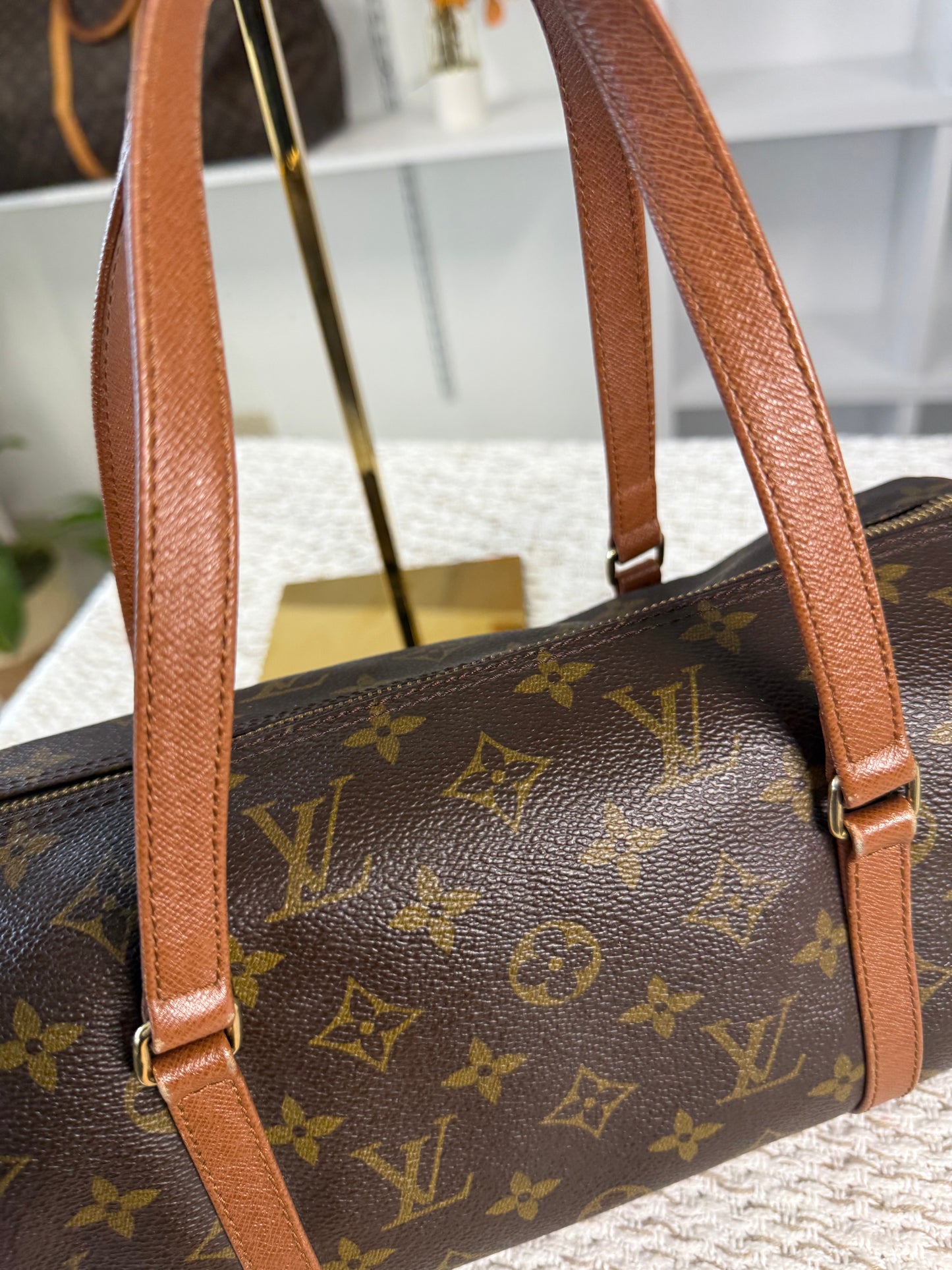 LOUIS VUITTON PAPILLON 26 TOP HANDLE BAG in Monogram