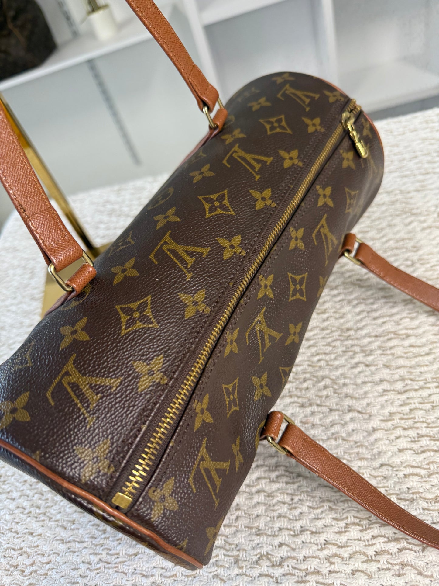 LOUIS VUITTON PAPILLON 26 TOP HANDLE BAG in Monogram
