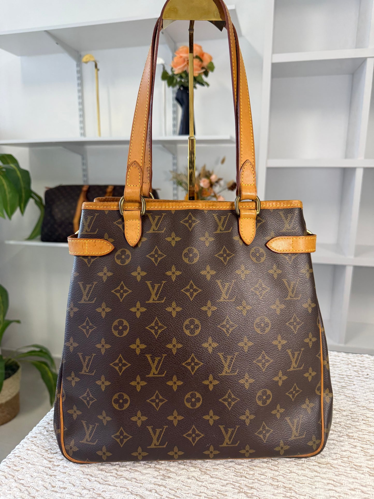 LOUIS VUITTON CANVAS BATIGNOLLES VERTICAL BAG in Monogram