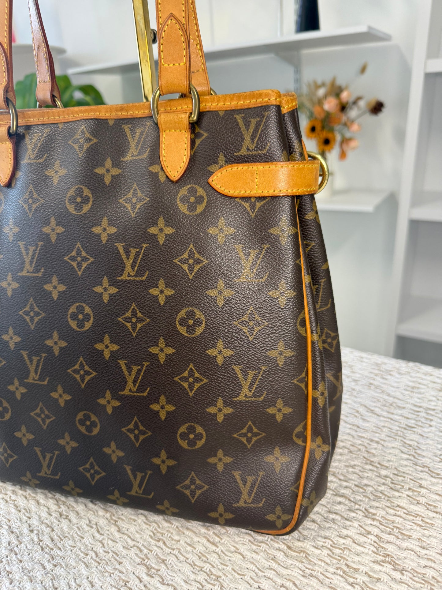 LOUIS VUITTON CANVAS BATIGNOLLES VERTICAL BAG in Monogram