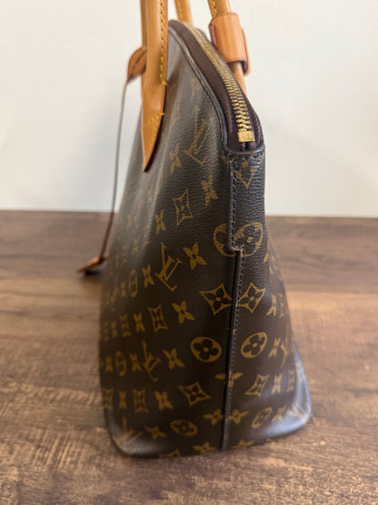 LOUIS VUITTON LOCKIT MM IN MONOGRAM