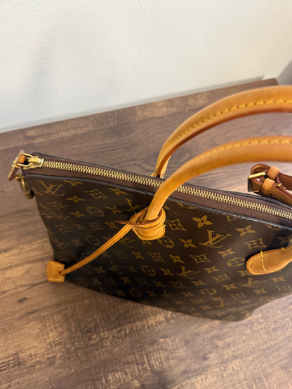 LOUIS VUITTON LOCKIT MM IN MONOGRAM
