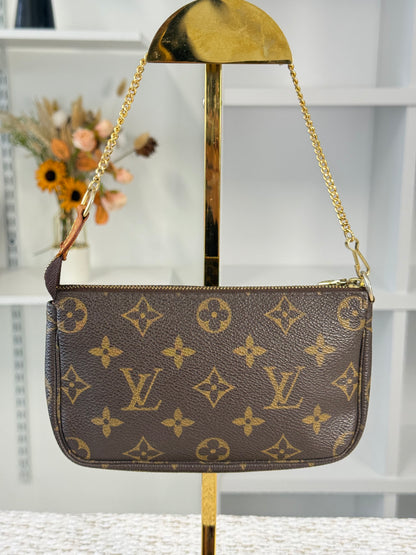 POCHETTE BUCKET POCHETTE in Monogram