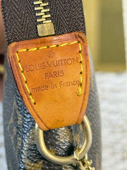 POCHETTE BUCKET POCHETTE in Monogram