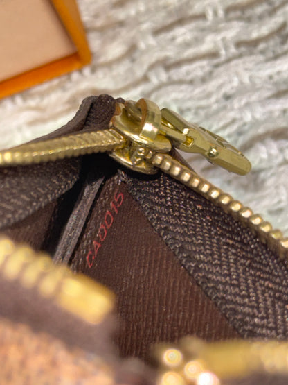 Damier Ebene Key Pouch Brown