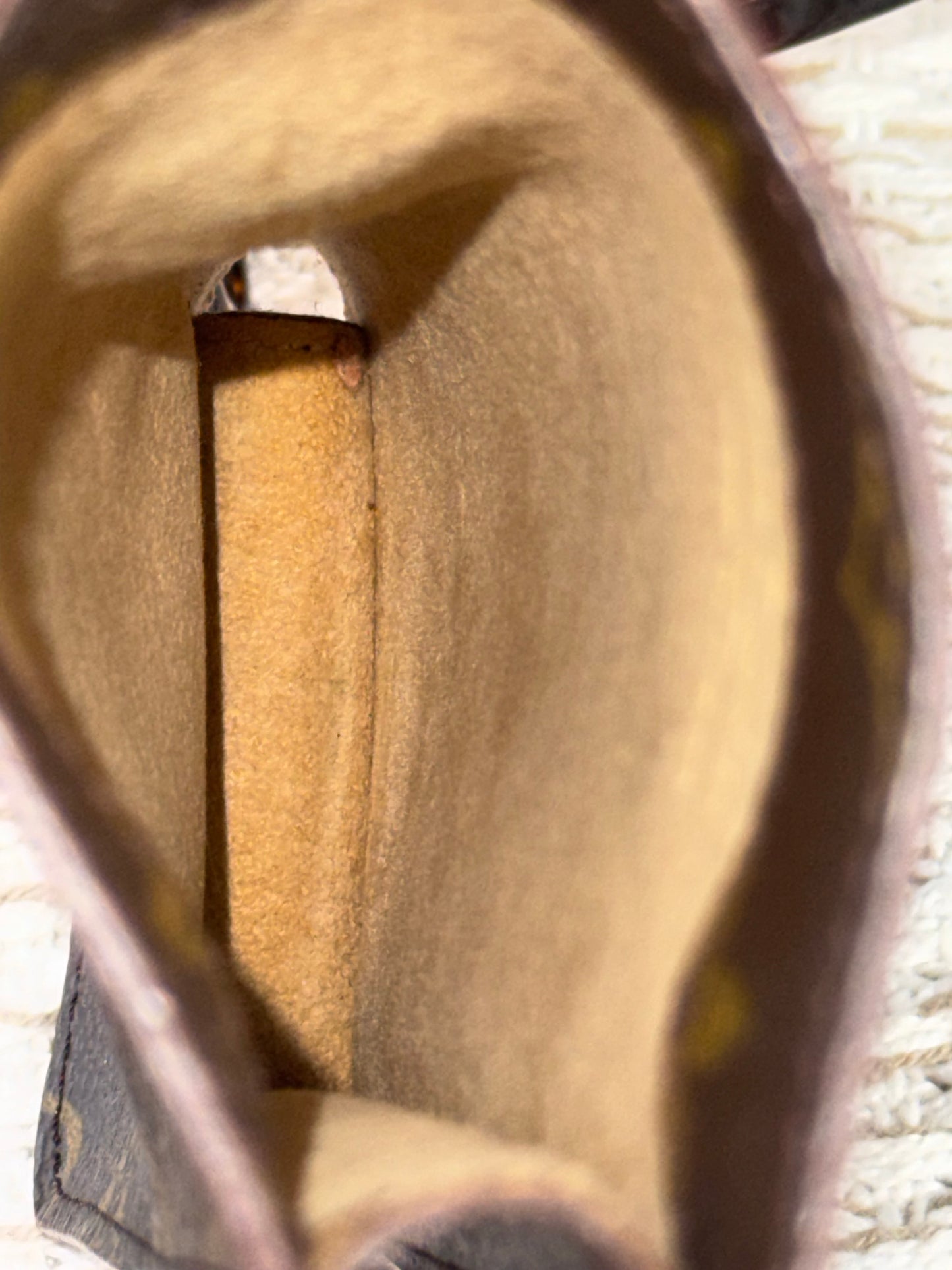 LOUIS VUITTON GLASSES CASE in Monogram