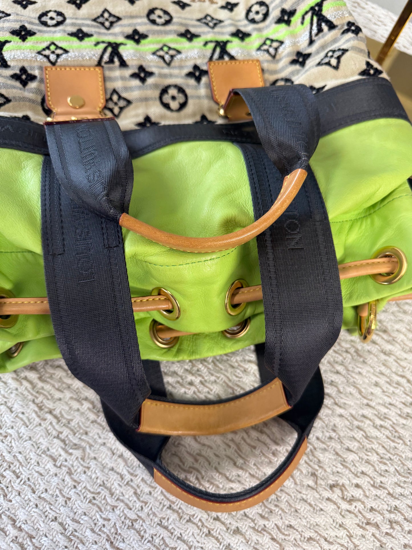 LOUIS VUITTON LIMITED EDITION 2010 BOHEMIAN GYPSY PM GREENBAG